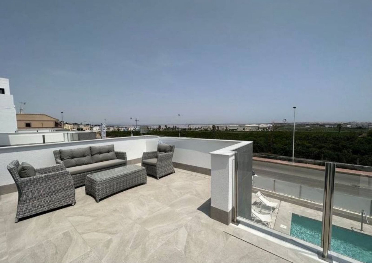 Bedroom in villa for sale in Torrevieja