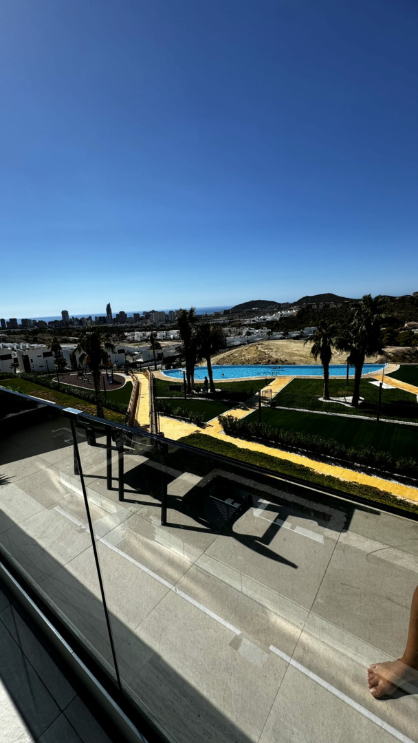 Bathroom in apartment for sale in Benidorm