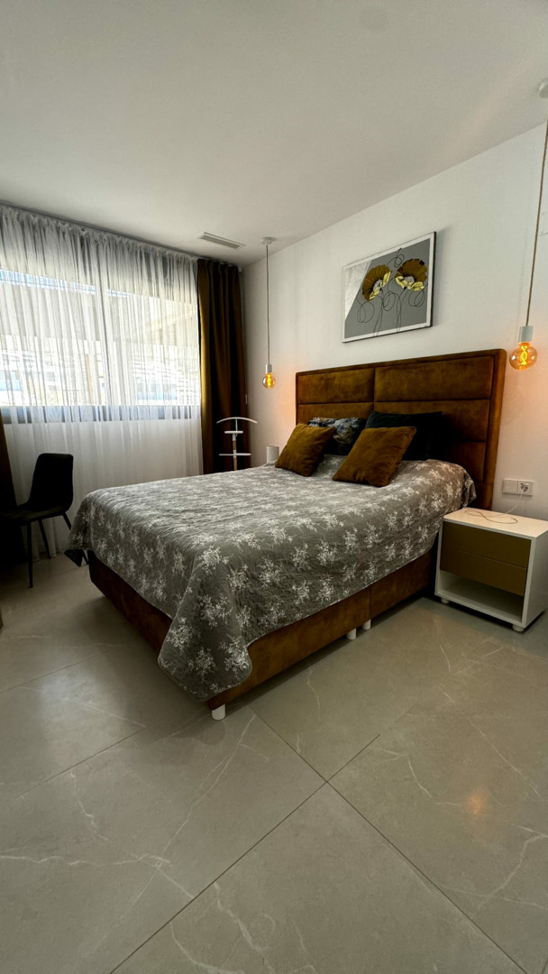 Pool area in apartment for sale in Benidorm