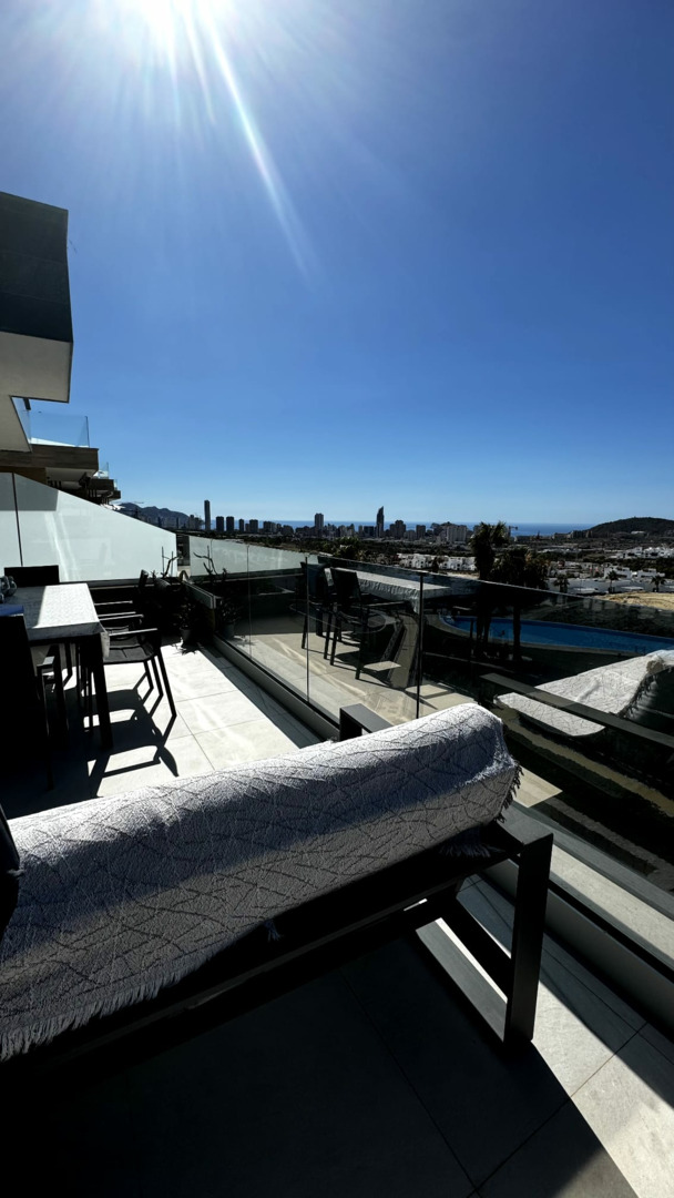 Bedroom in apartment for sale in Benidorm