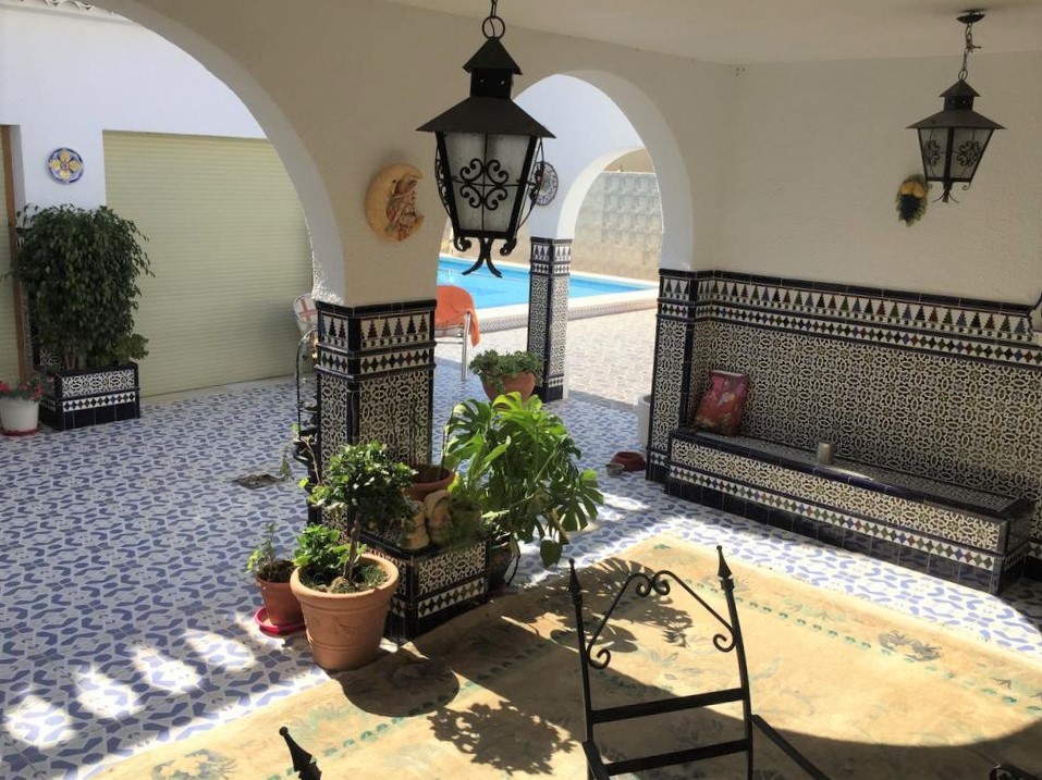 Exterior view in villa for sale in Torrevieja