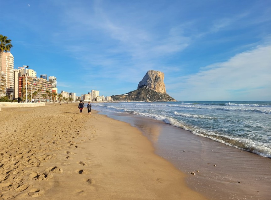 Pool area in apartment for sale in Calpe