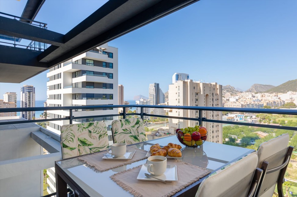 Bedroom in apartment for sale in Calpe