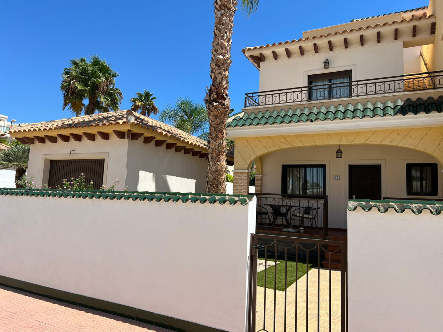 Three-bedroom townhouse for sale in Ciudad Quesada