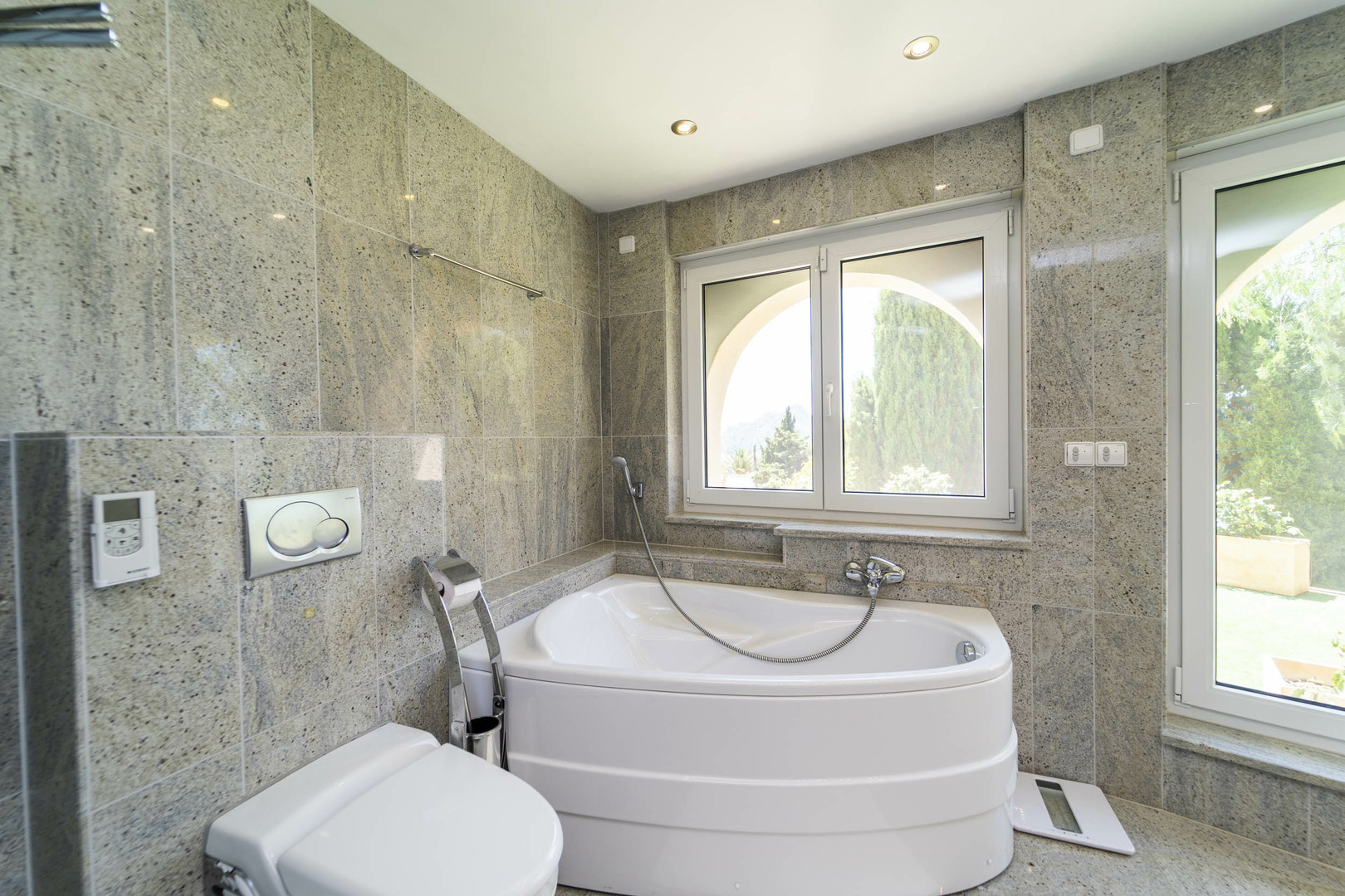 Pool area in villa for sale in Calpe