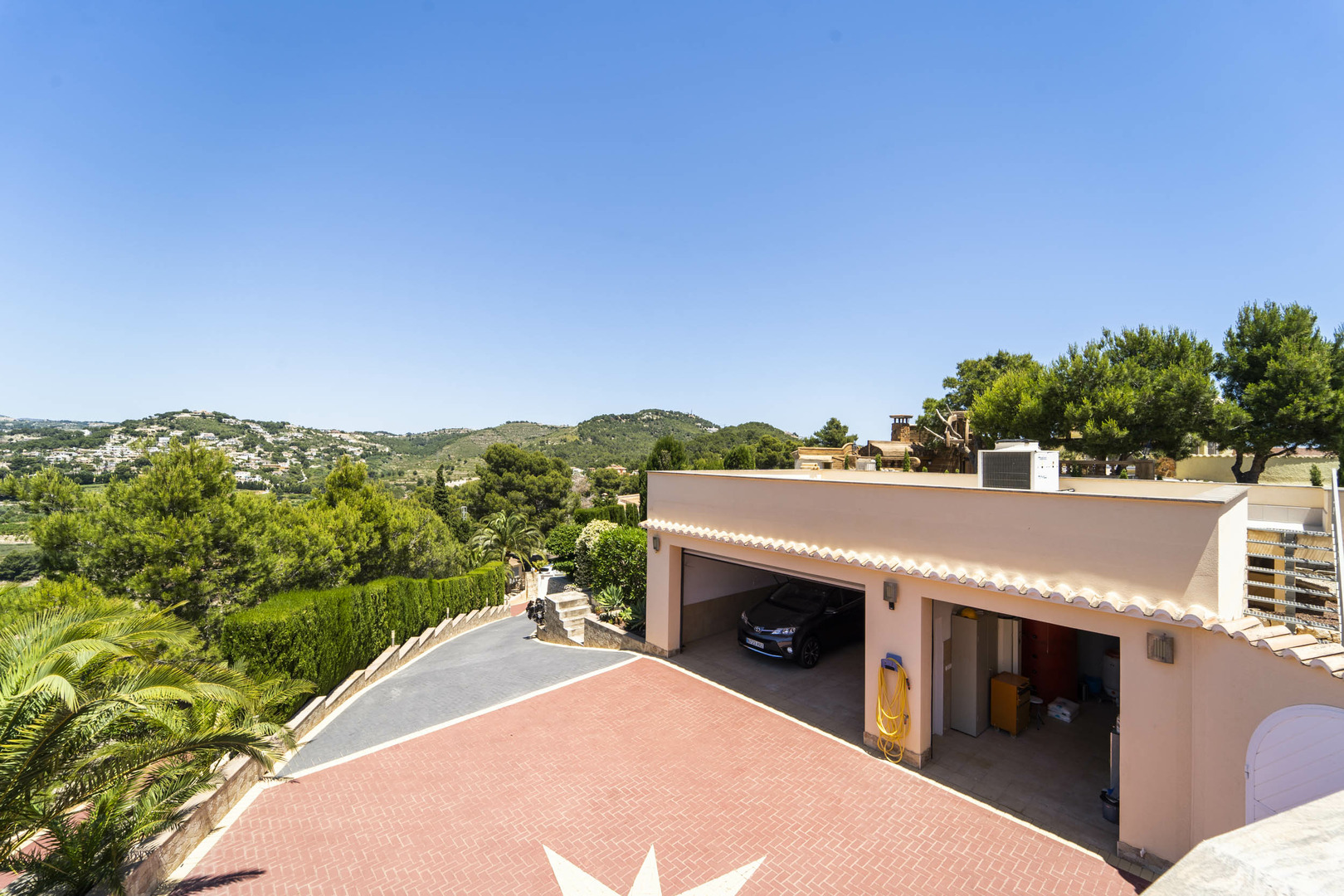 Bedroom in villa for sale in Calpe