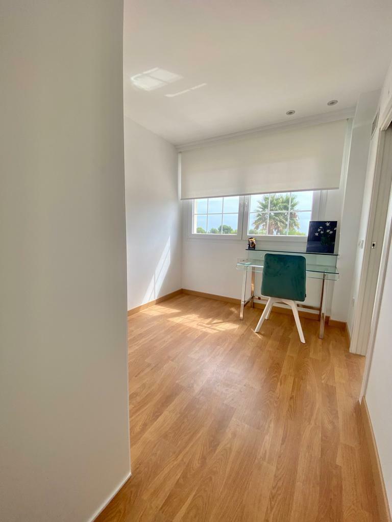 Garden in villa for sale in Polop
