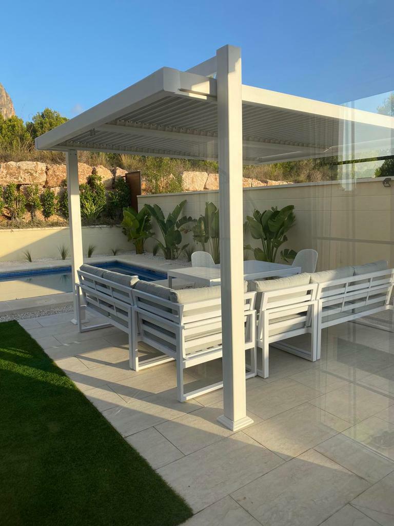 Dining area in villa for sale in Polop