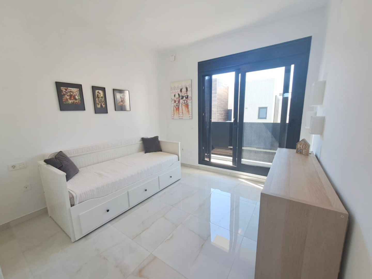 Kitchen in villa for sale in Orihuela Costa