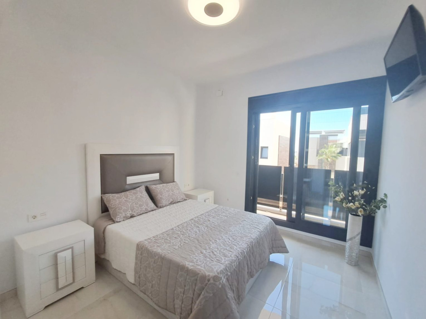 Master bedroom in villa for sale in Orihuela Costa