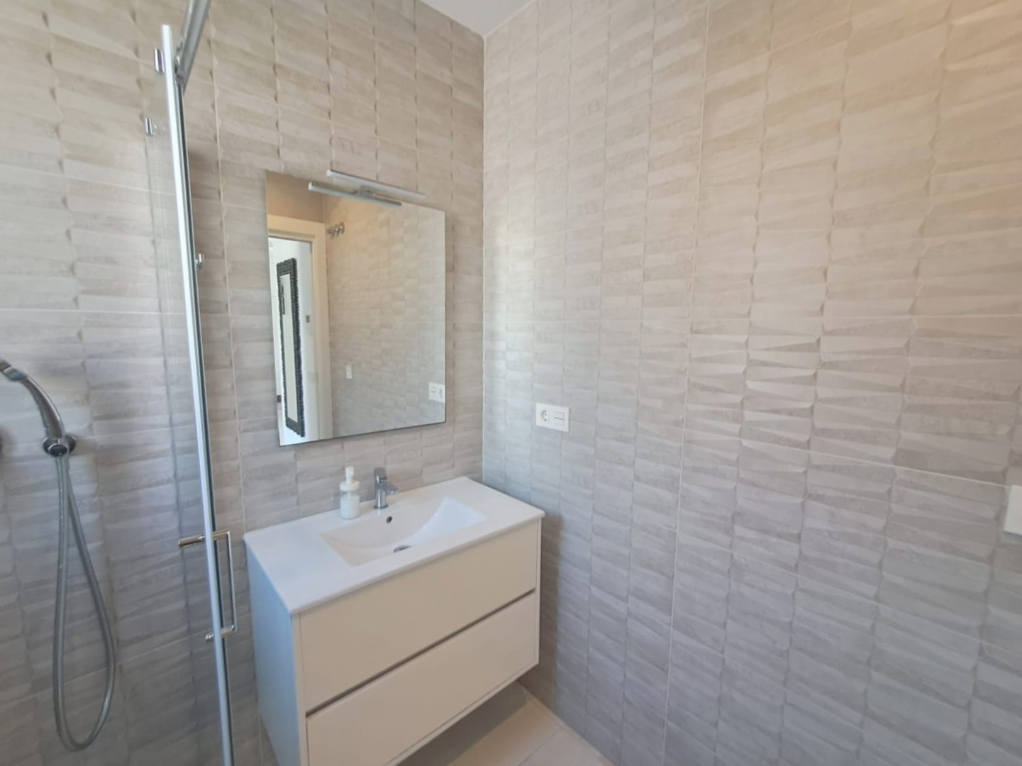 Kitchen in villa for sale in Orihuela Costa