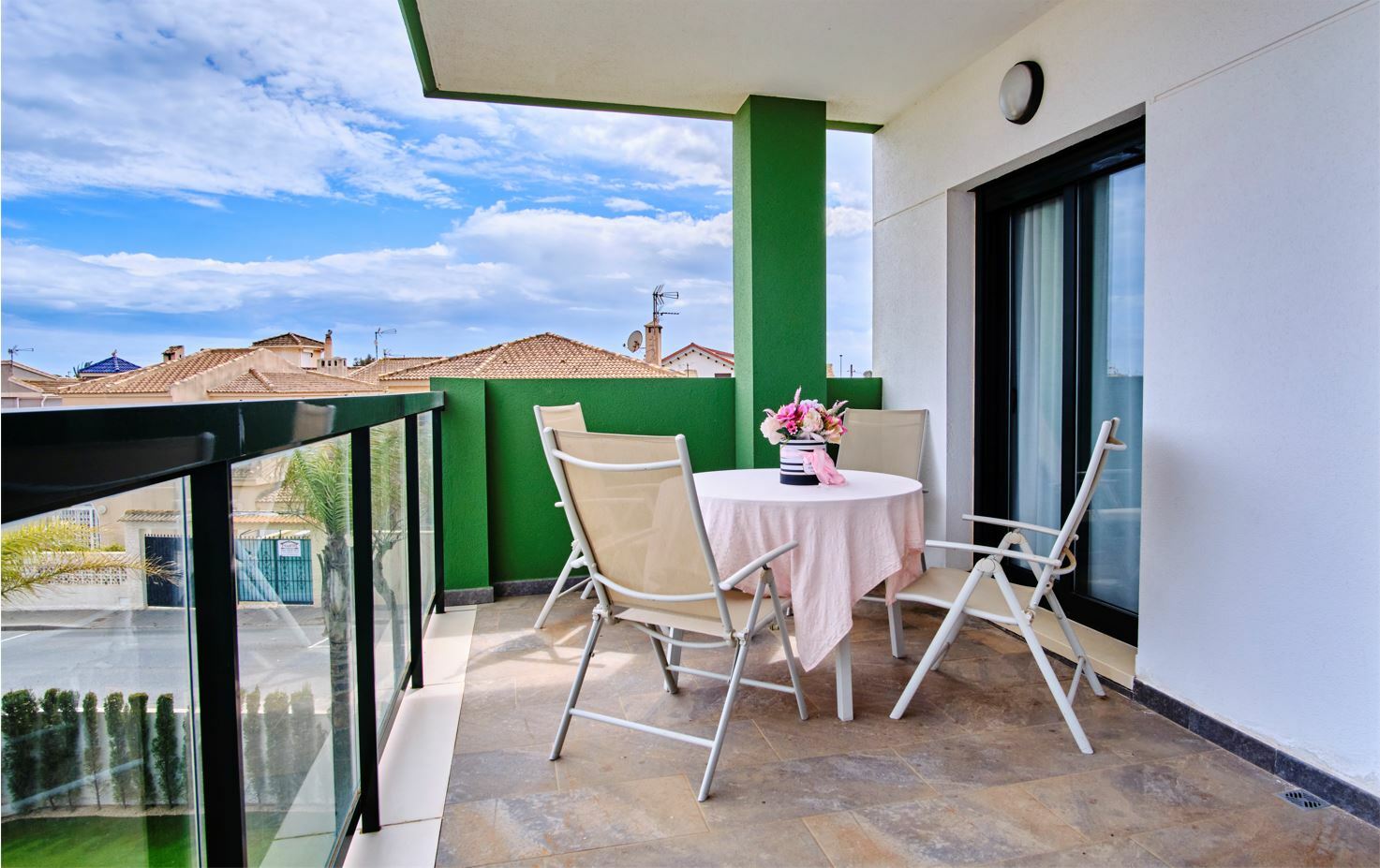 Exterior view in apartment for sale in Mil Palmeras