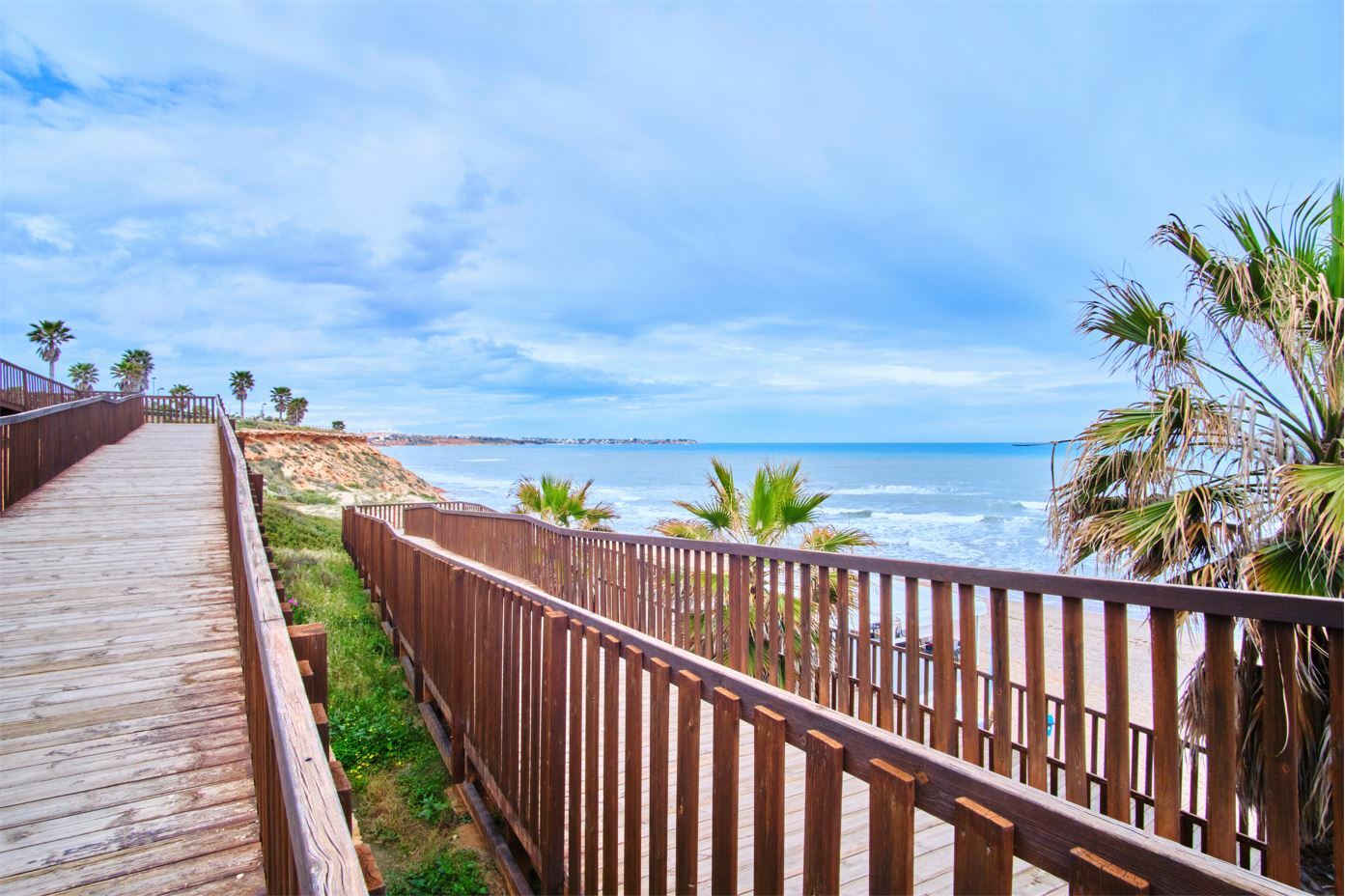 Master bedroom in apartment for sale in Mil Palmeras