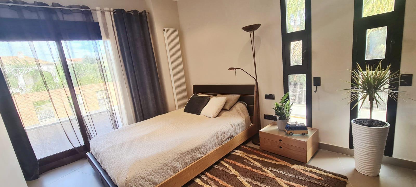Bedroom in villa for sale in Calpe