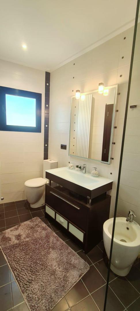 Bathroom in villa for sale in Calpe