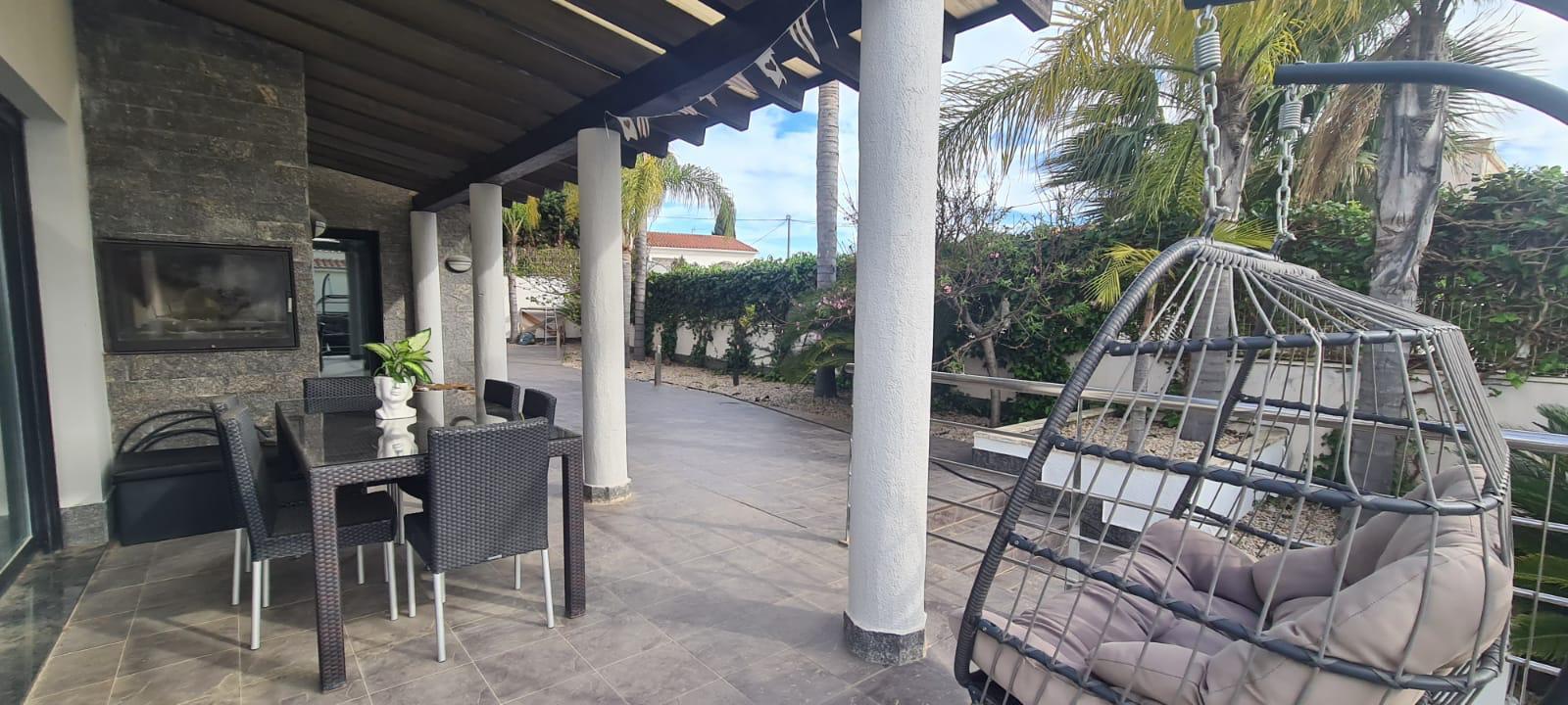 Living room in villa for sale in Calpe