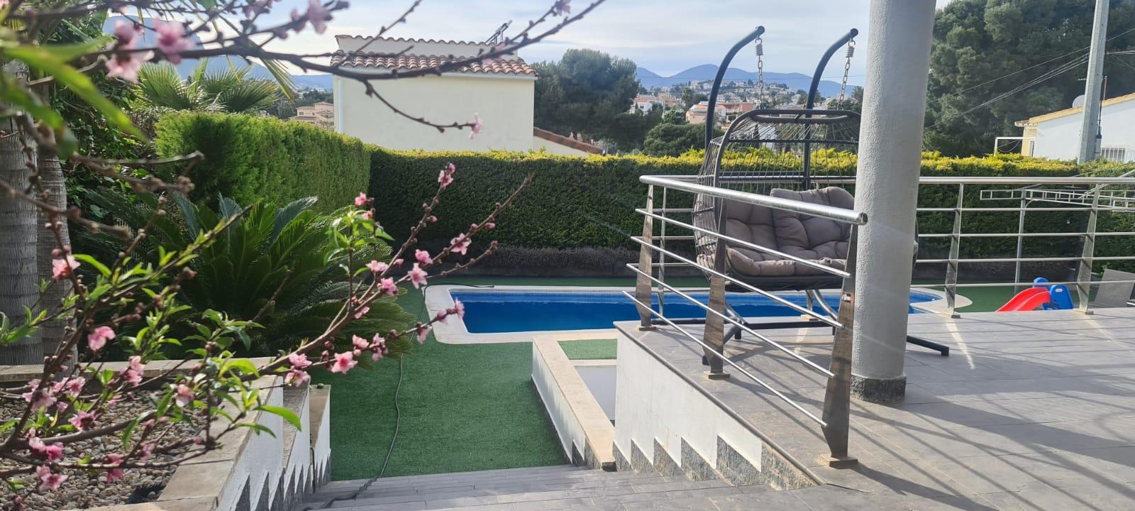 Terrace in villa for sale in Calpe