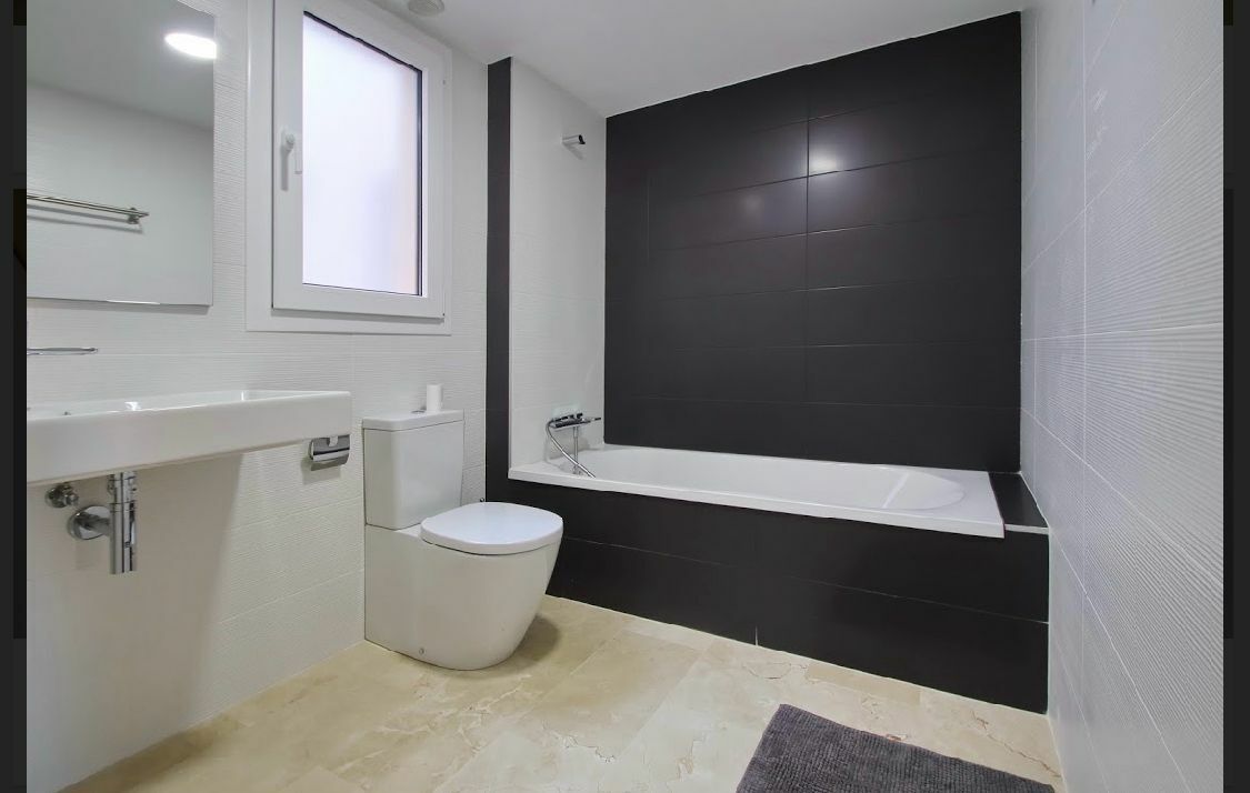 Pool area in apartment for sale in Torrevieja