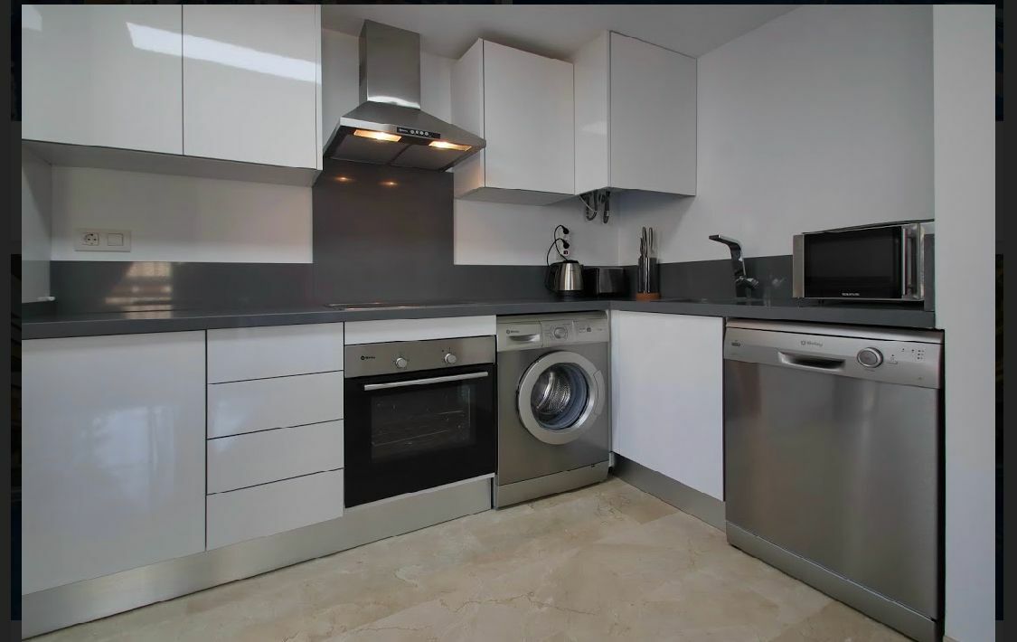 Bedroom in apartment for sale in Torrevieja