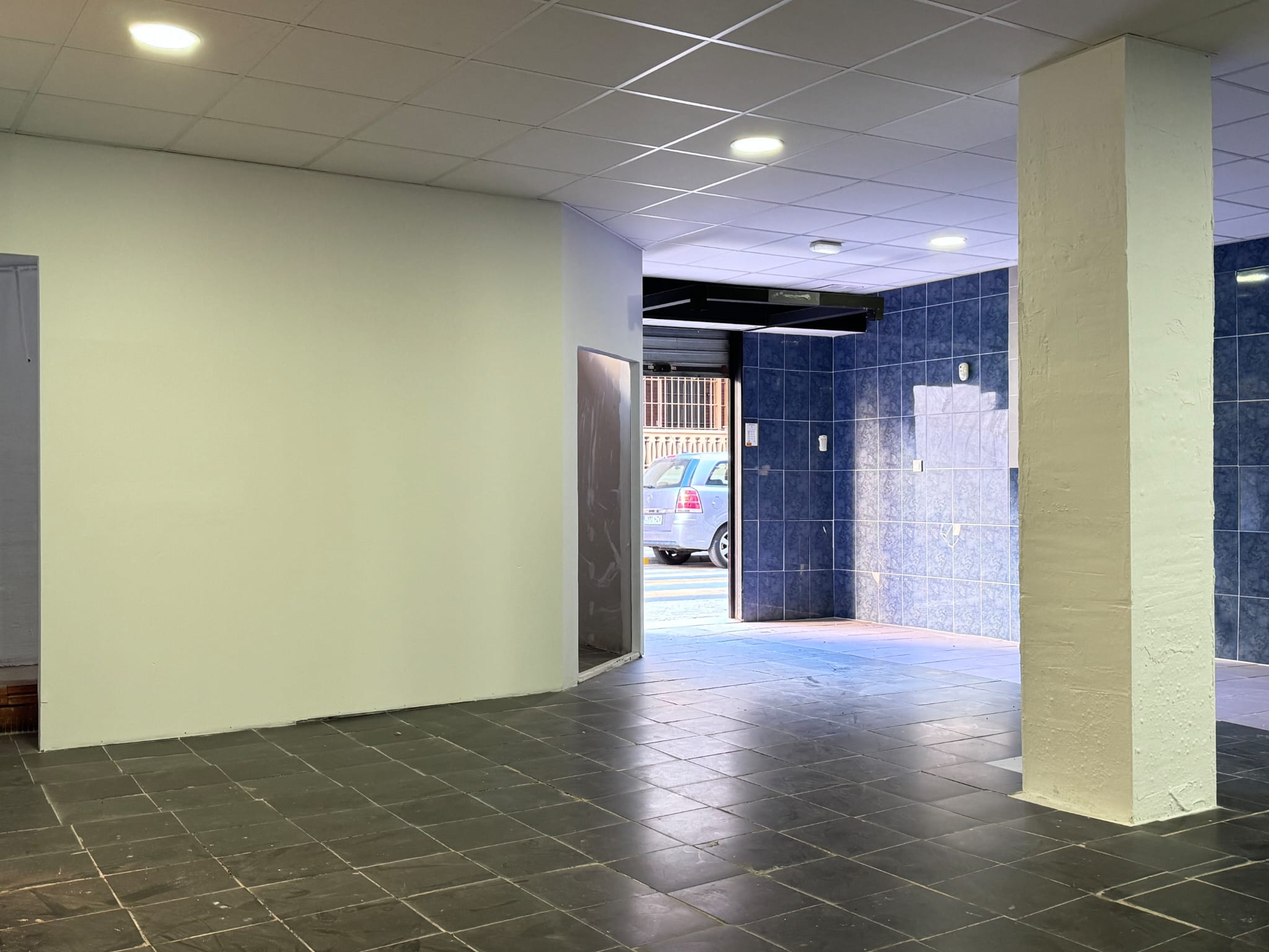 Kitchen in commercial for sale in Torrevieja