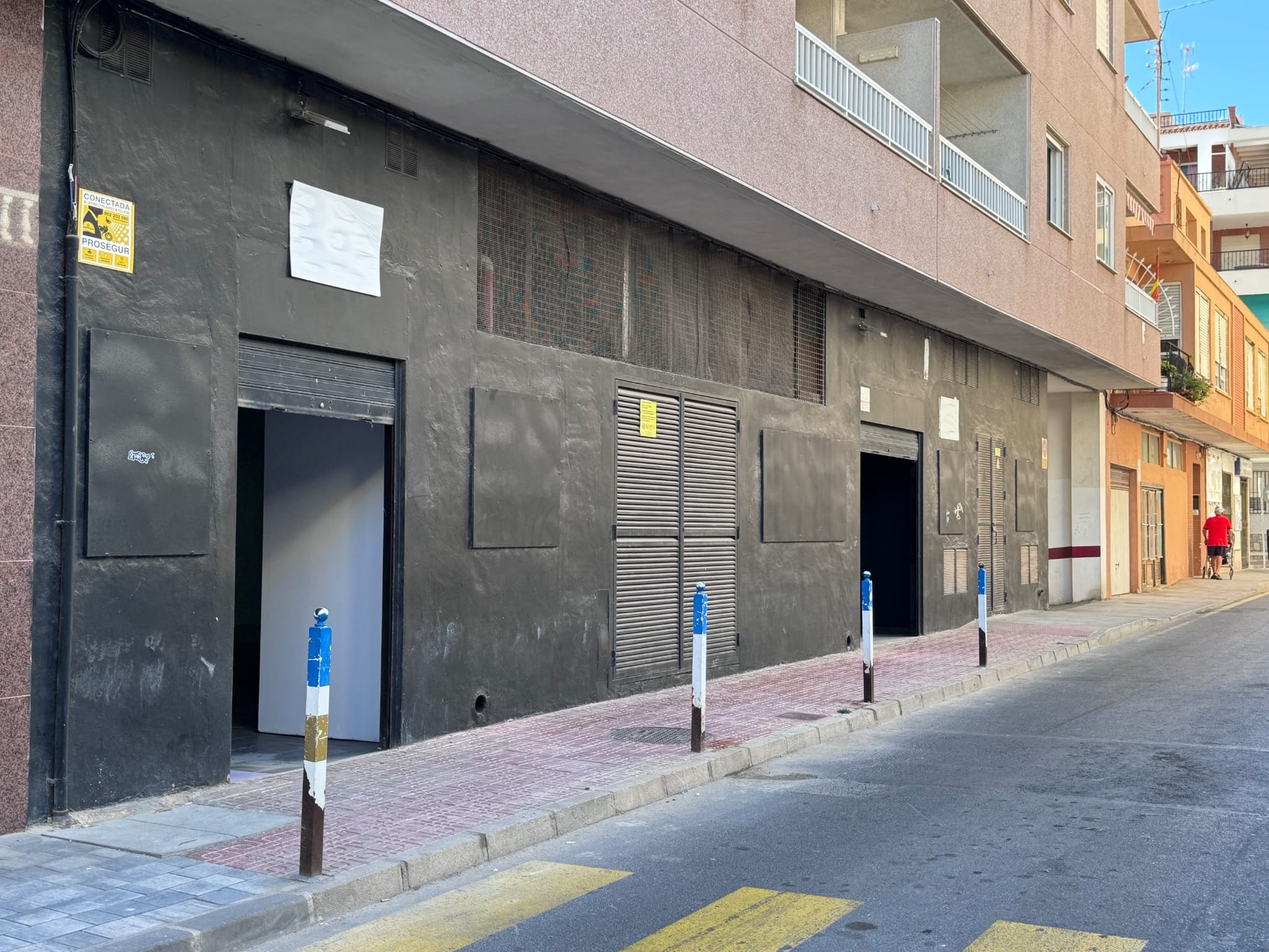 Kitchen in commercial for sale in Torrevieja