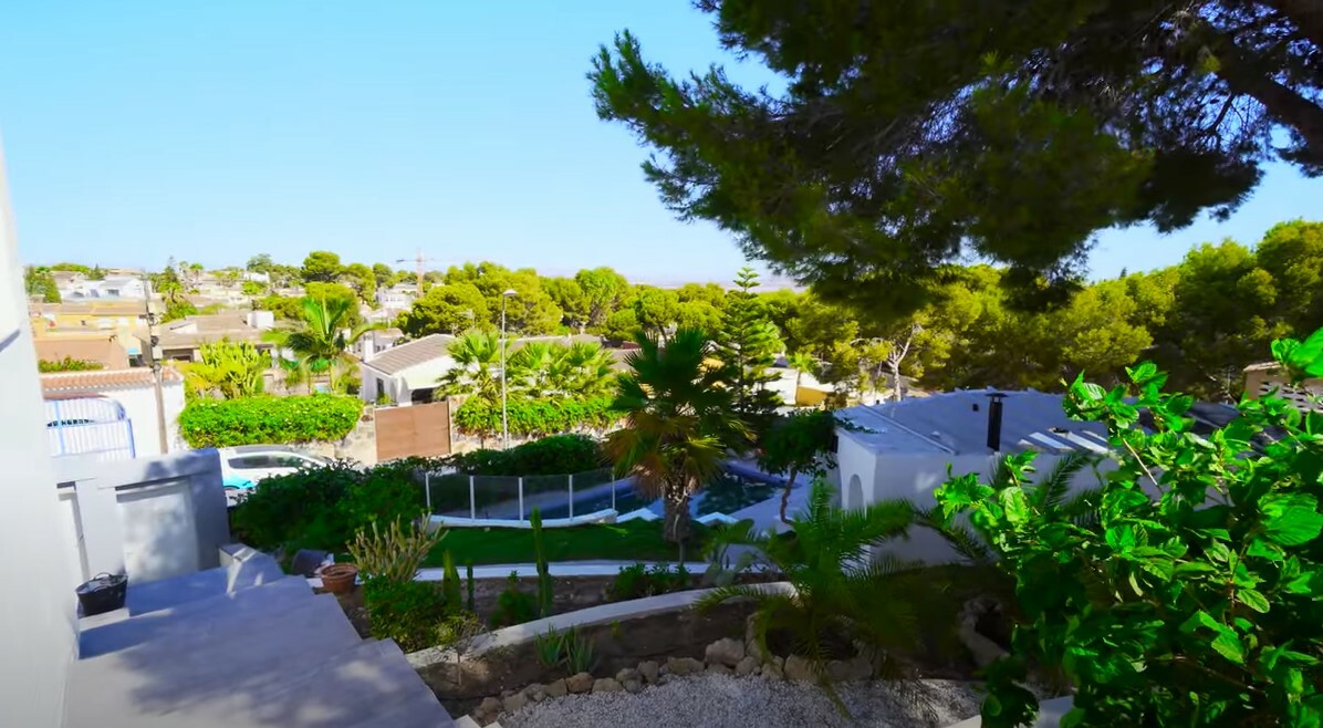 Pool area in villa for sale in Torrevieja