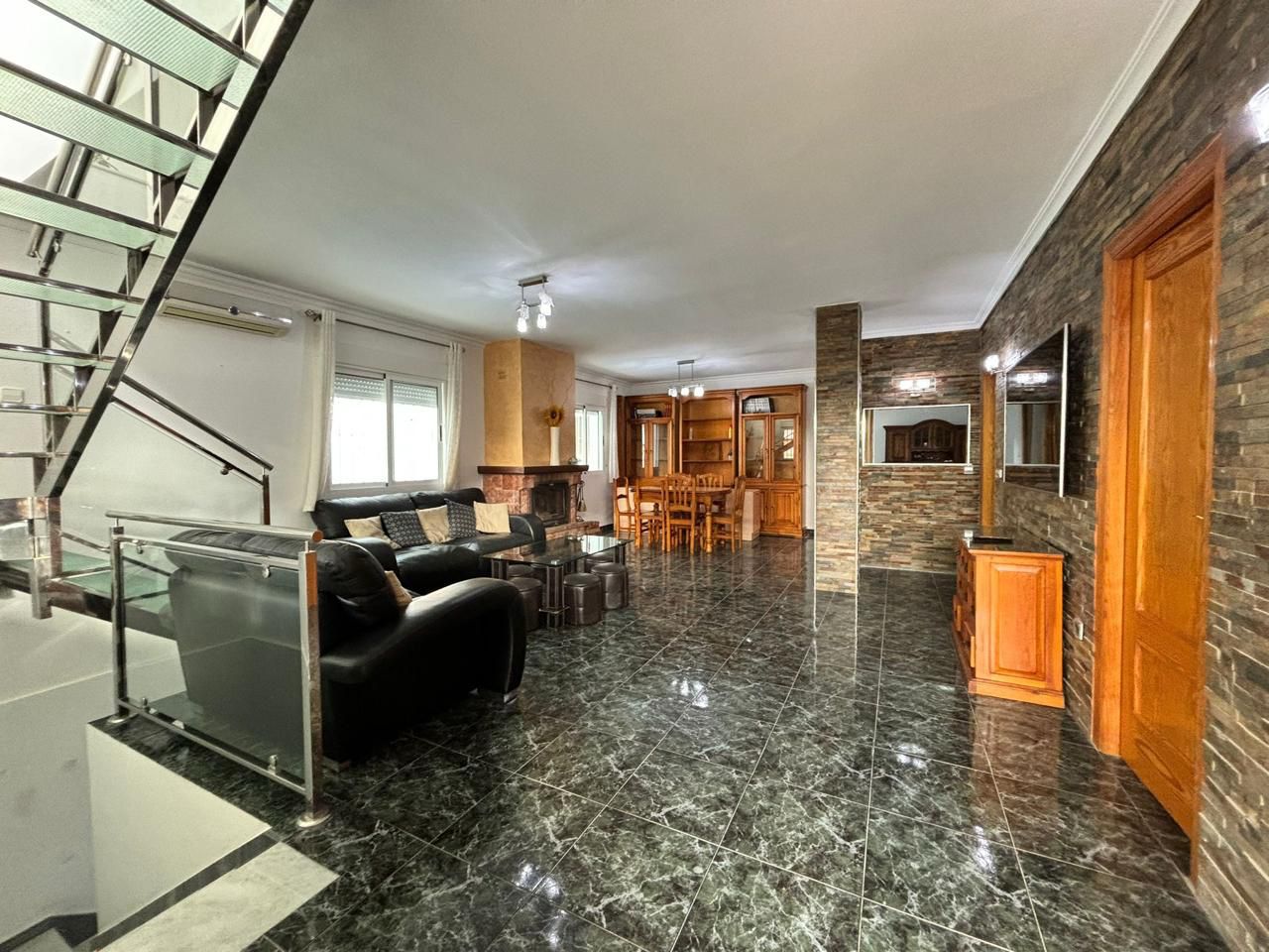 Living room in villa for sale in Cartagena