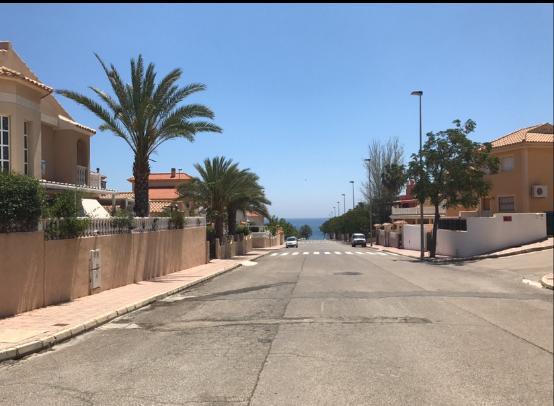 Garden in villa for sale in Cartagena