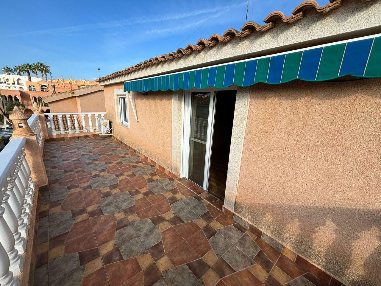Garden in villa for sale in Cartagena