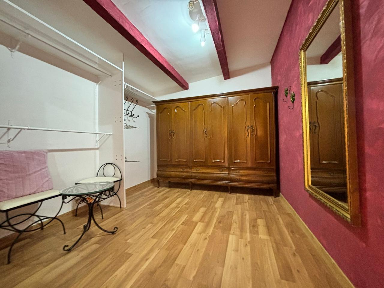 Bedroom in villa for sale in Cartagena