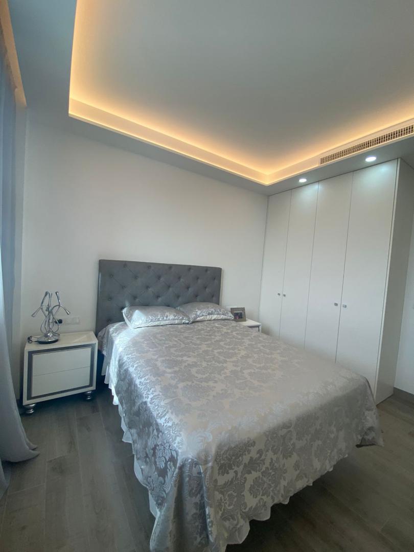 Terrace in villa for sale in El Campello