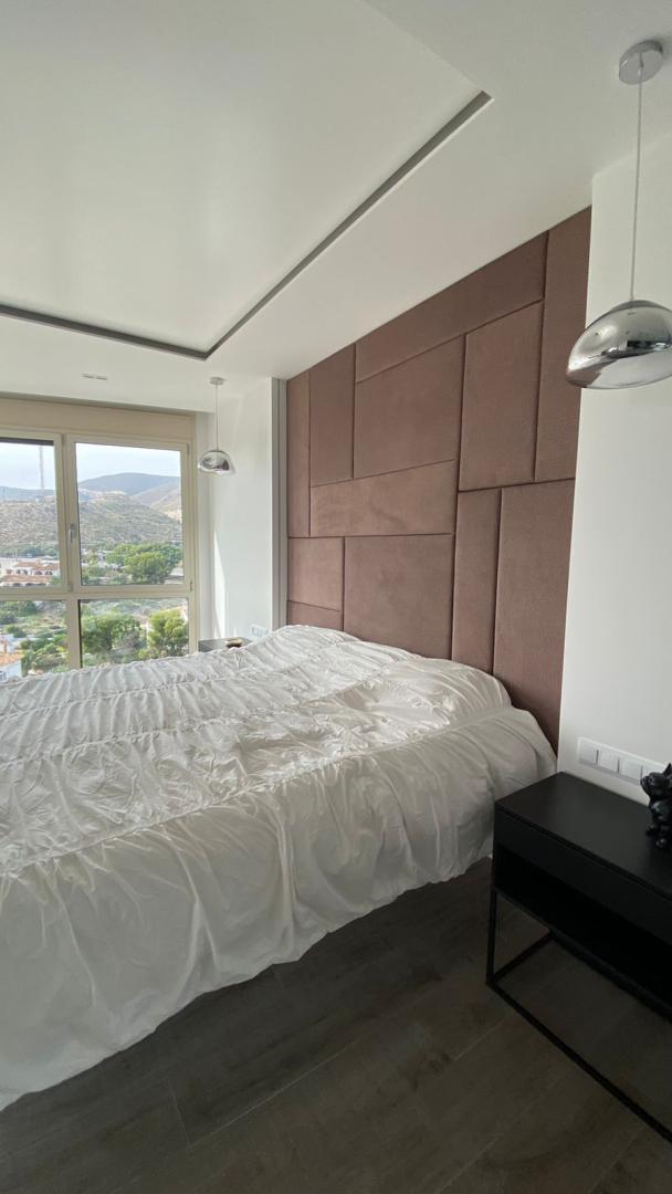 Terrace in villa for sale in El Campello