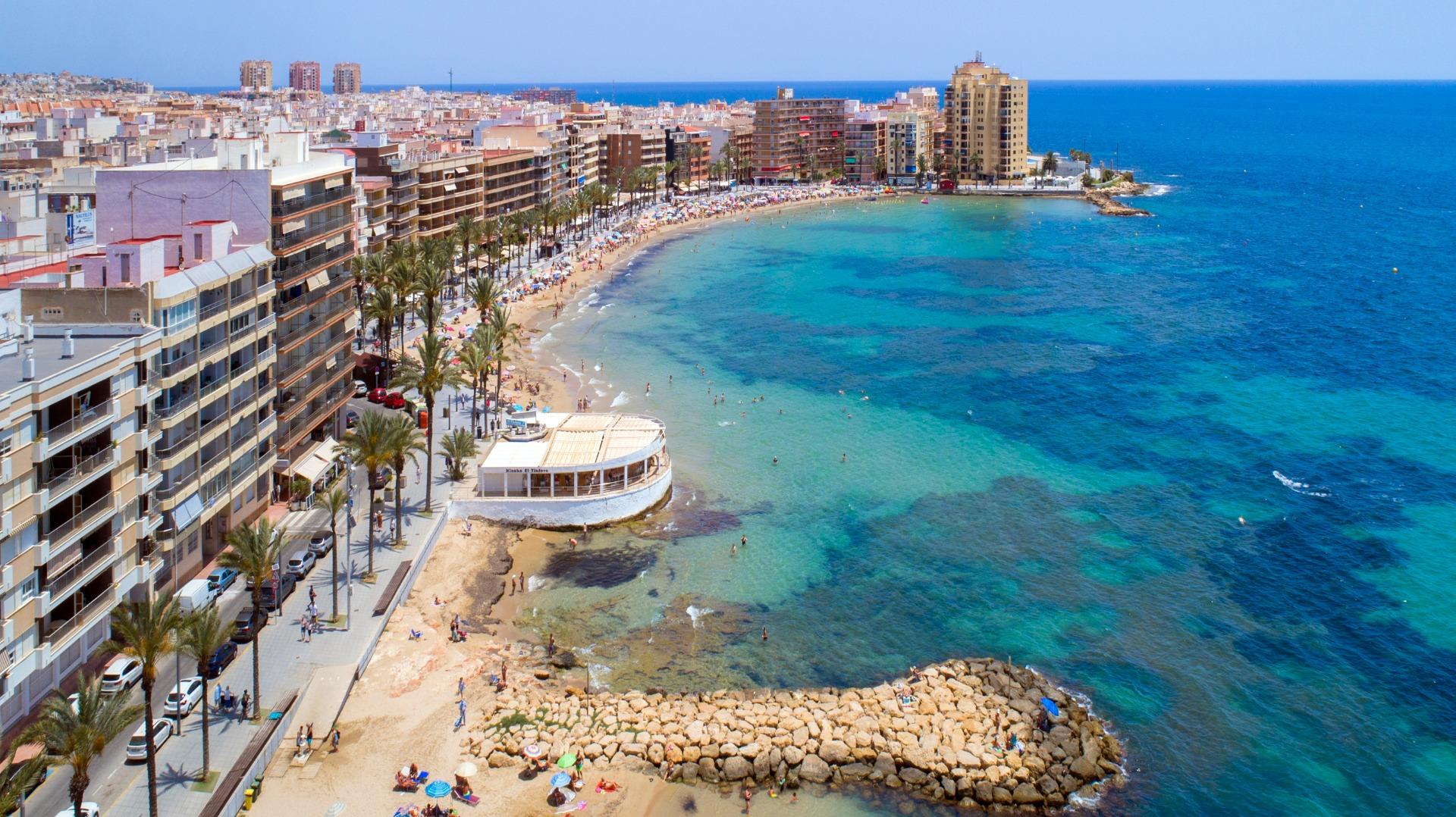 Dining area in penthouse for sale in Torrevieja