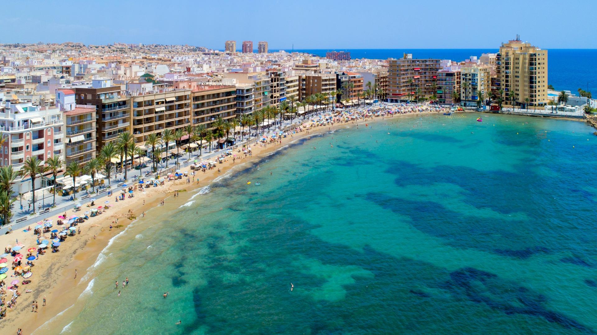 Bedroom in penthouse for sale in Torrevieja
