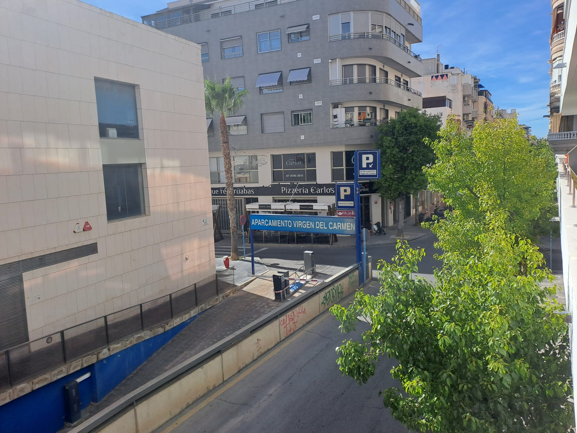 Master bedroom in apartment for sale in Torrevieja