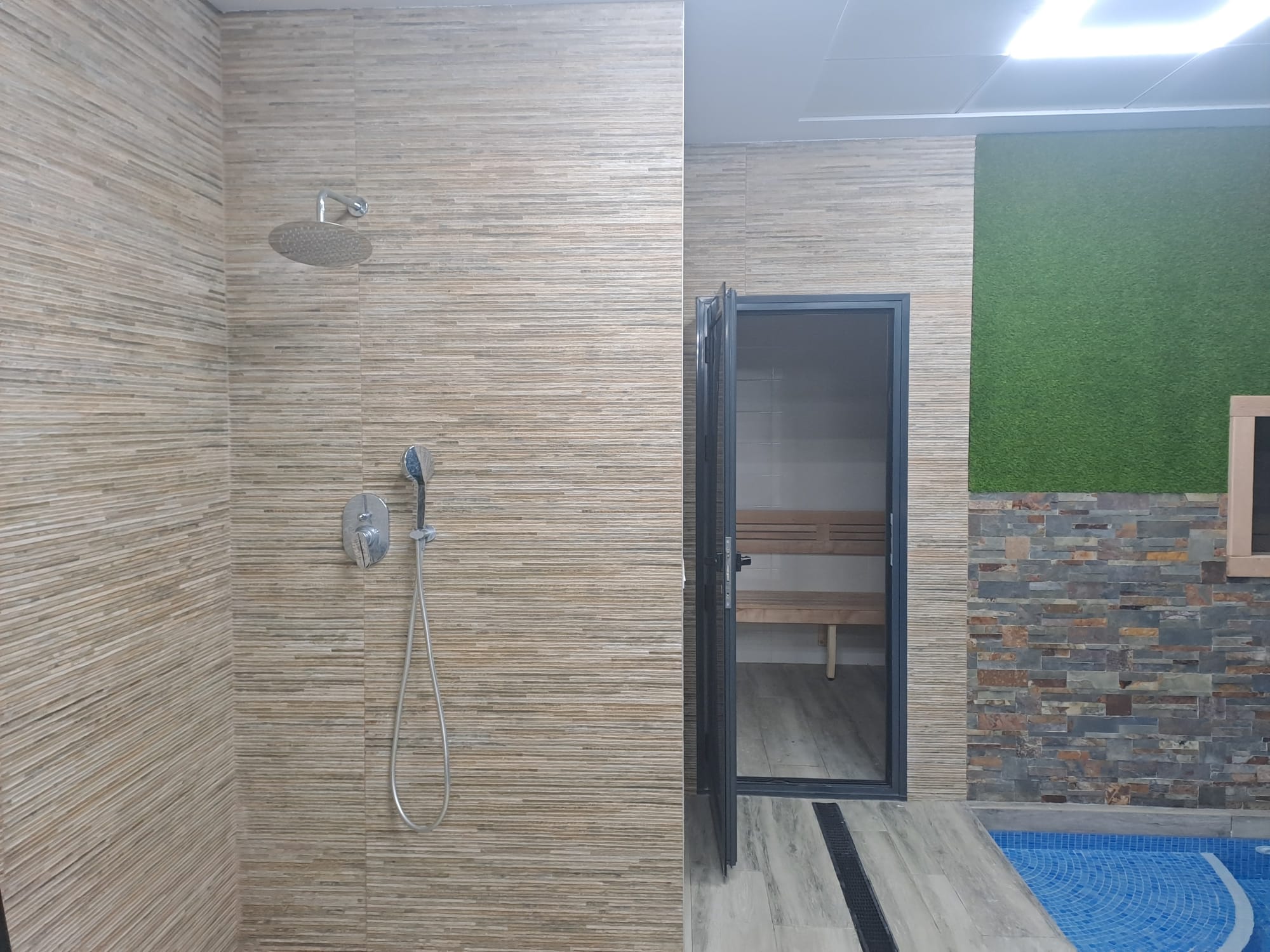 Terrace in apartment for sale in Torrevieja