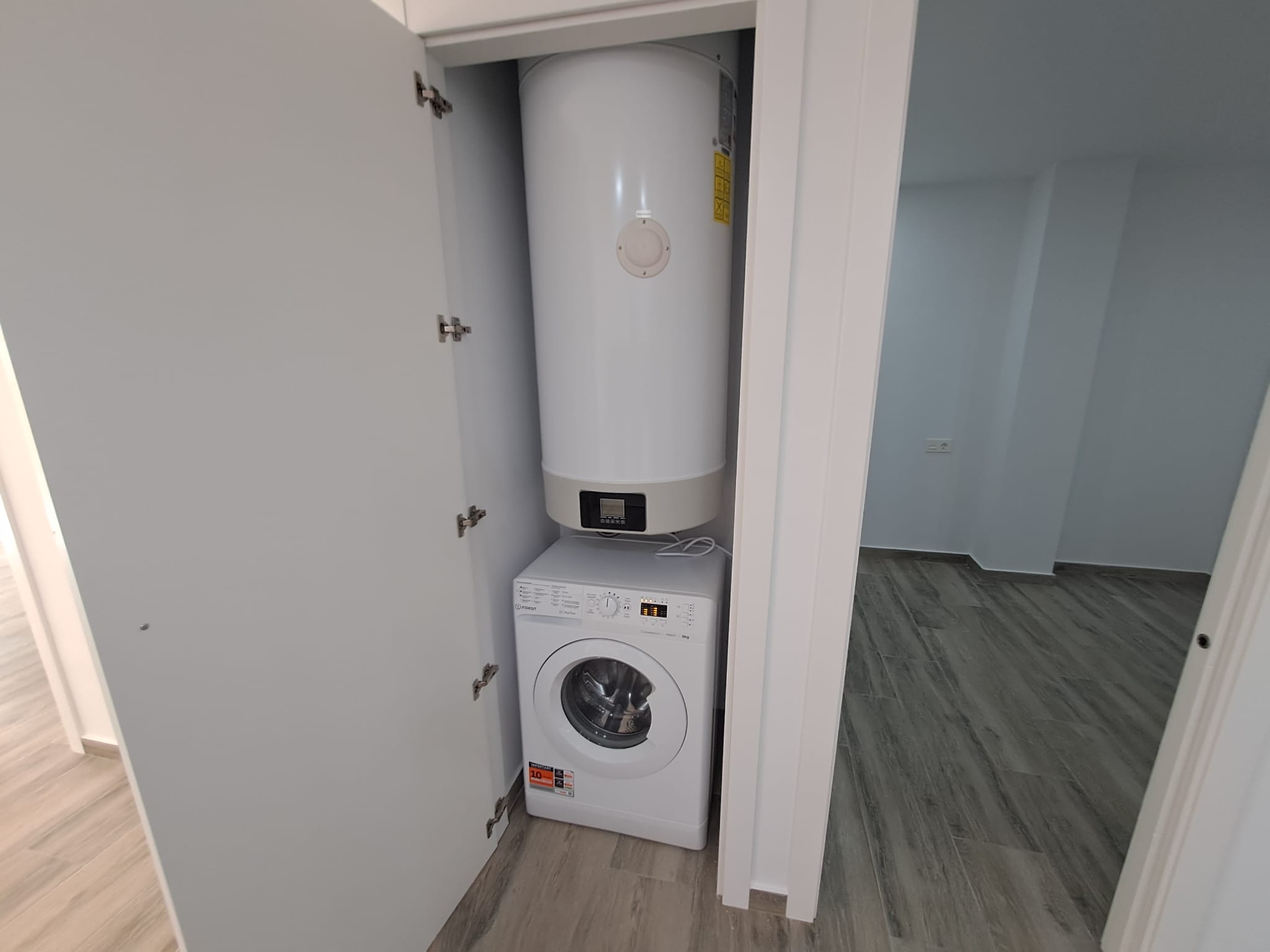 Bedroom in apartment for sale in Torrevieja