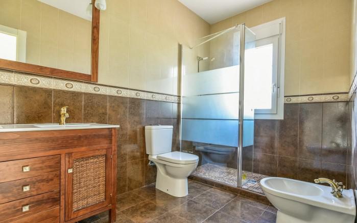 Pool area in villa for sale in Cabo Roig
