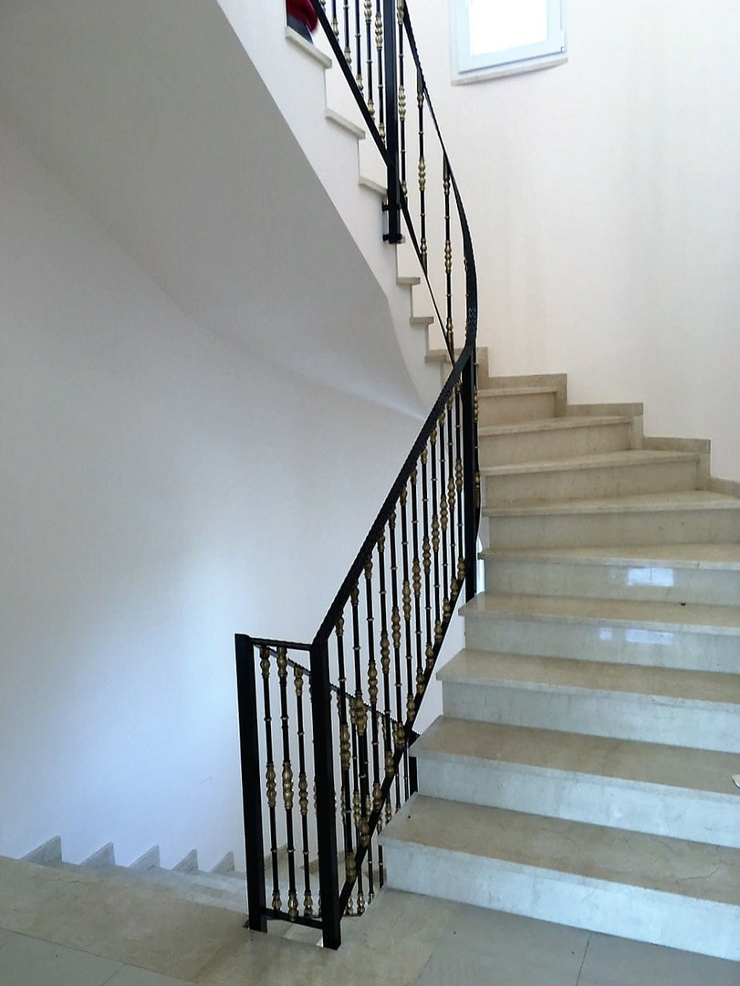 Bedroom in villa for sale in Cabo Roig