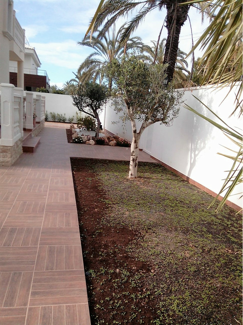 Master bedroom in villa for sale in Cabo Roig