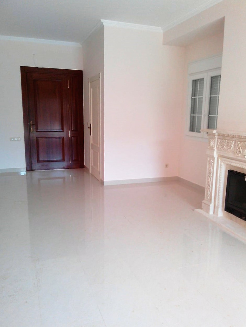 Garden in villa for sale in Cabo Roig