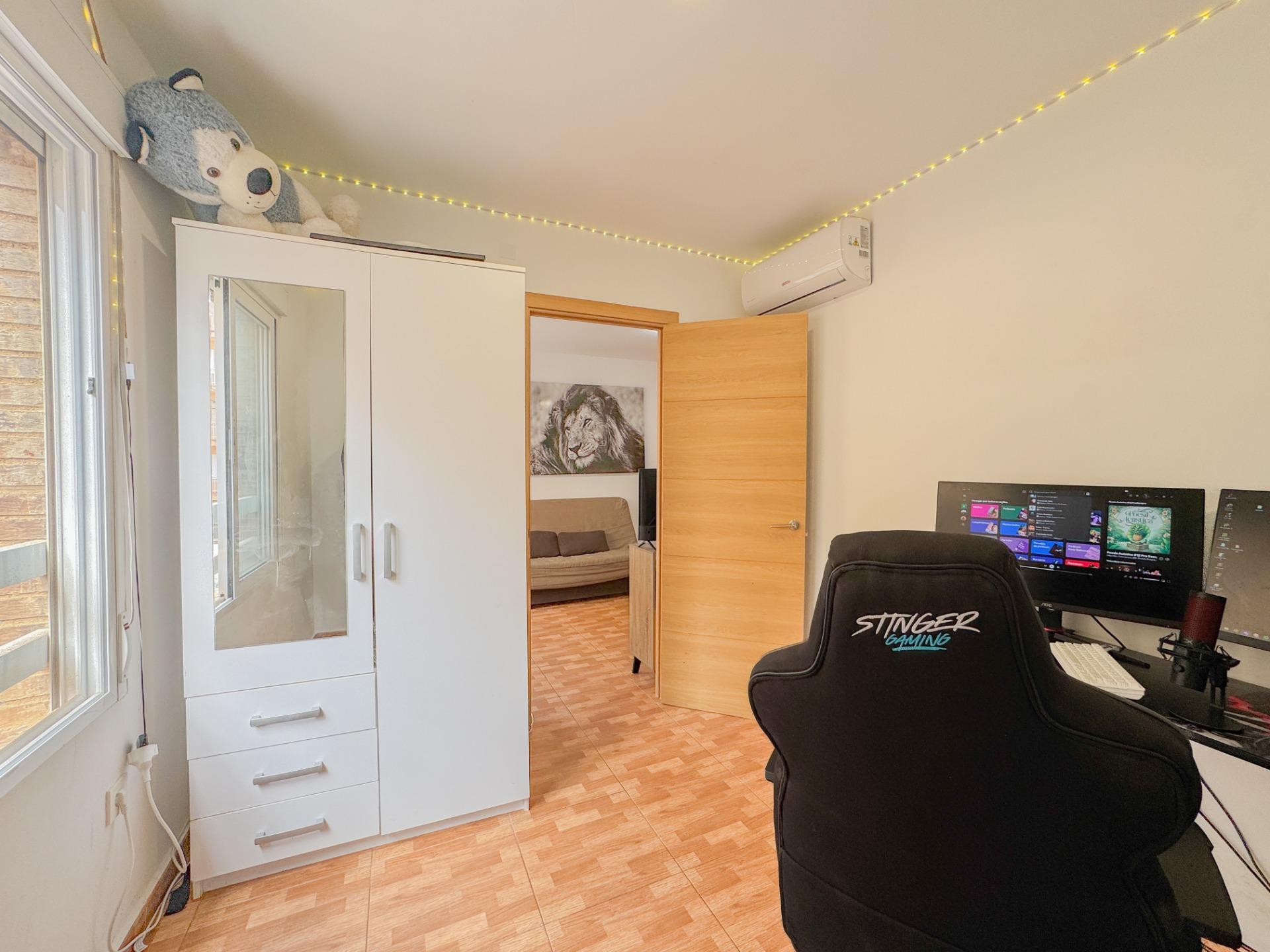 Terrace in apartment for sale in Torrevieja