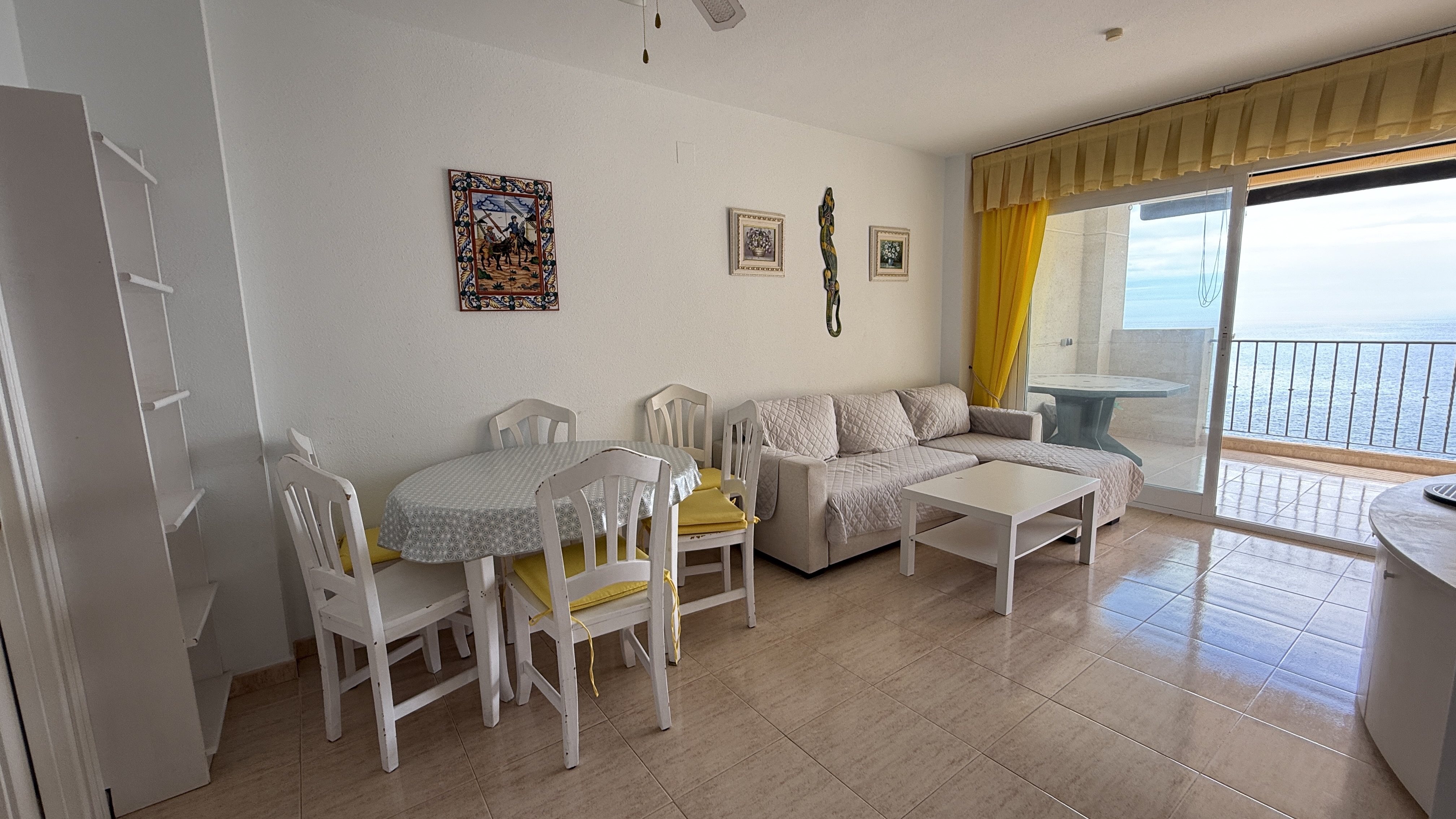 Bathroom in apartment for sale in Benidorm