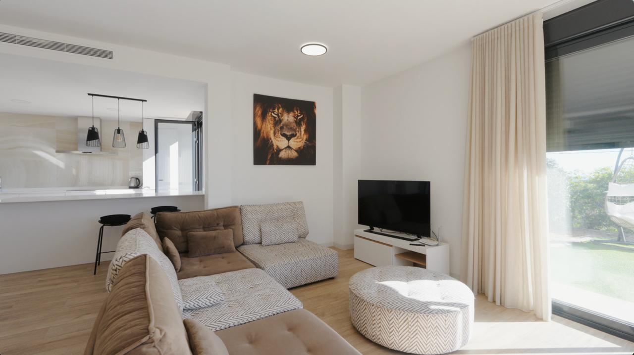 A spacious and bright villa located in a picturesque area just 15 minutes from Benidorm and the beac