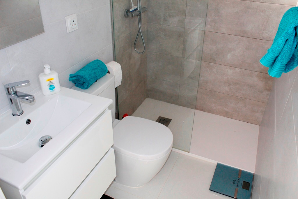 Pool area in villa for sale in San Miguel de Salinas