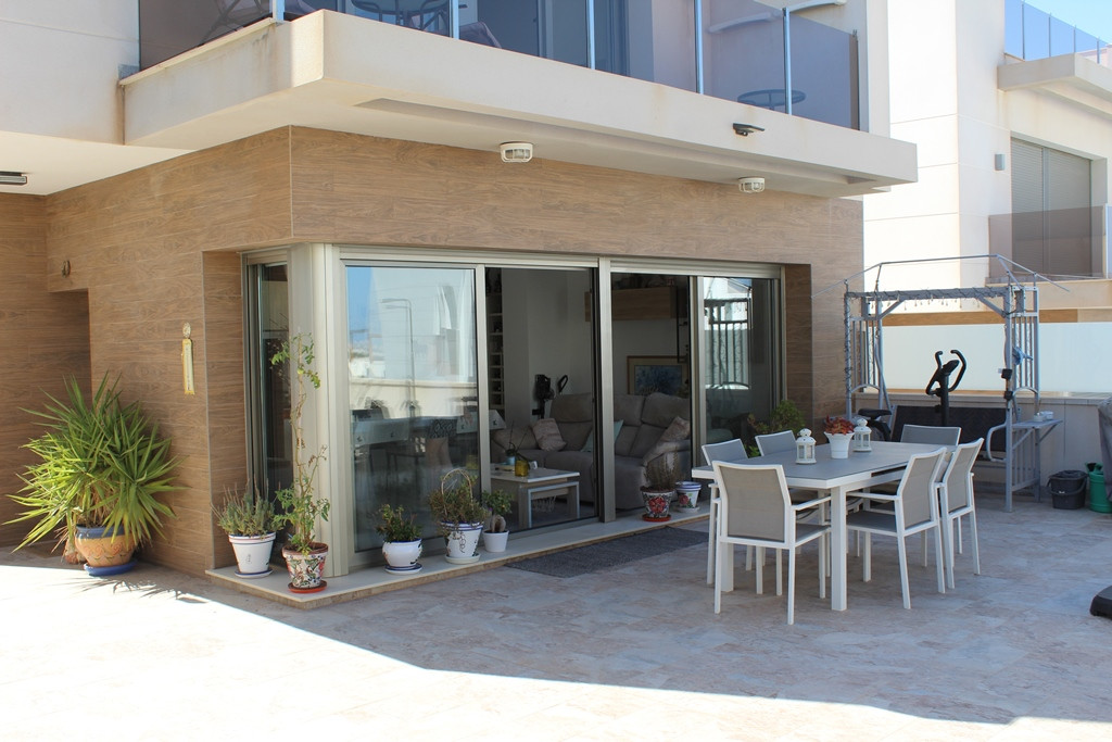 Bedroom in villa for sale in San Miguel de Salinas