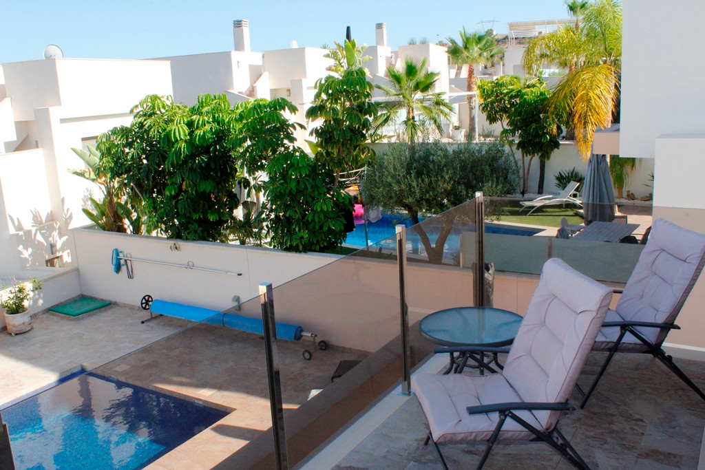 Exterior view in villa for sale in San Miguel de Salinas
