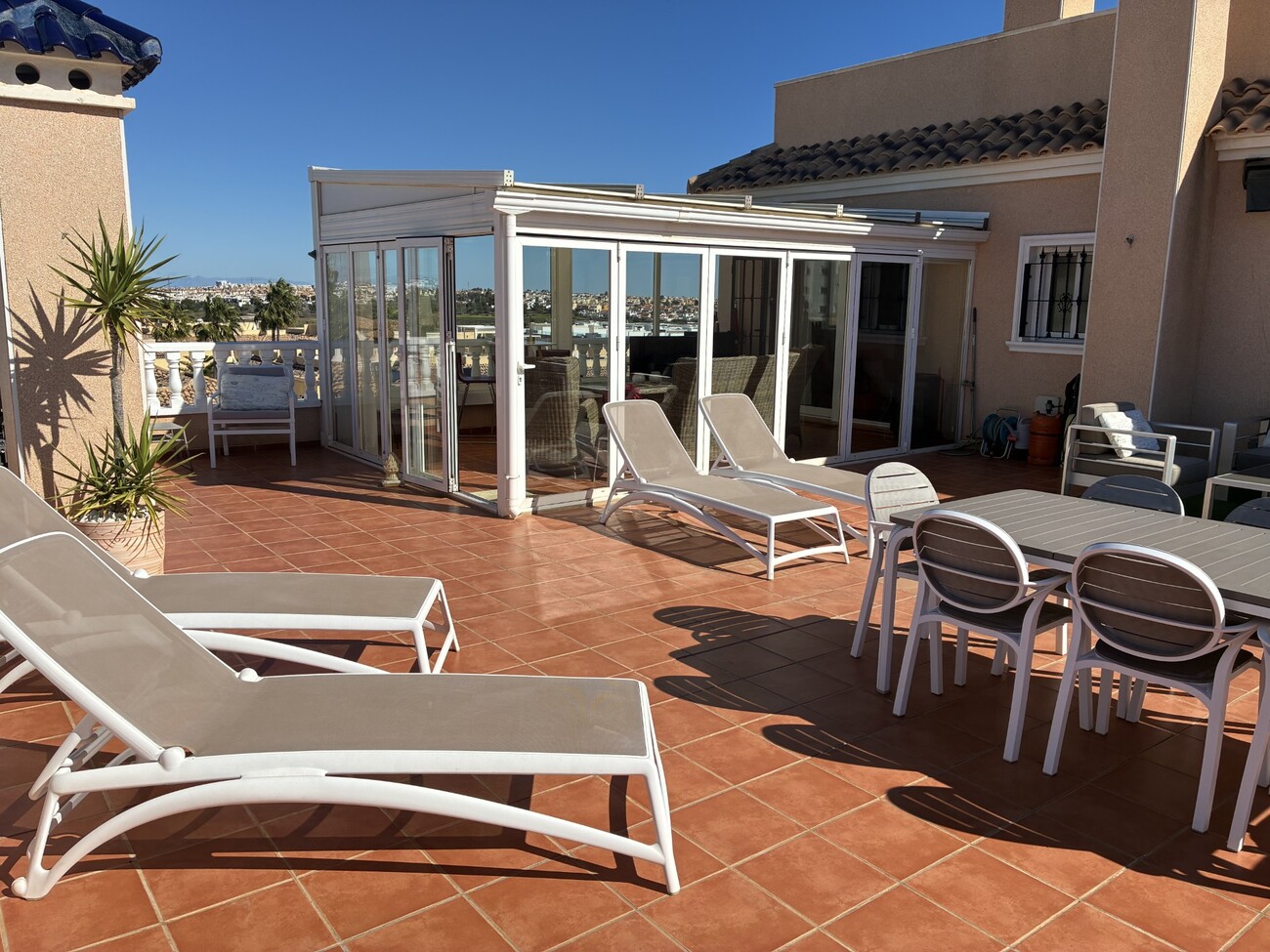 Ático de Lujo en Orihuela Costa con Solarium Privado