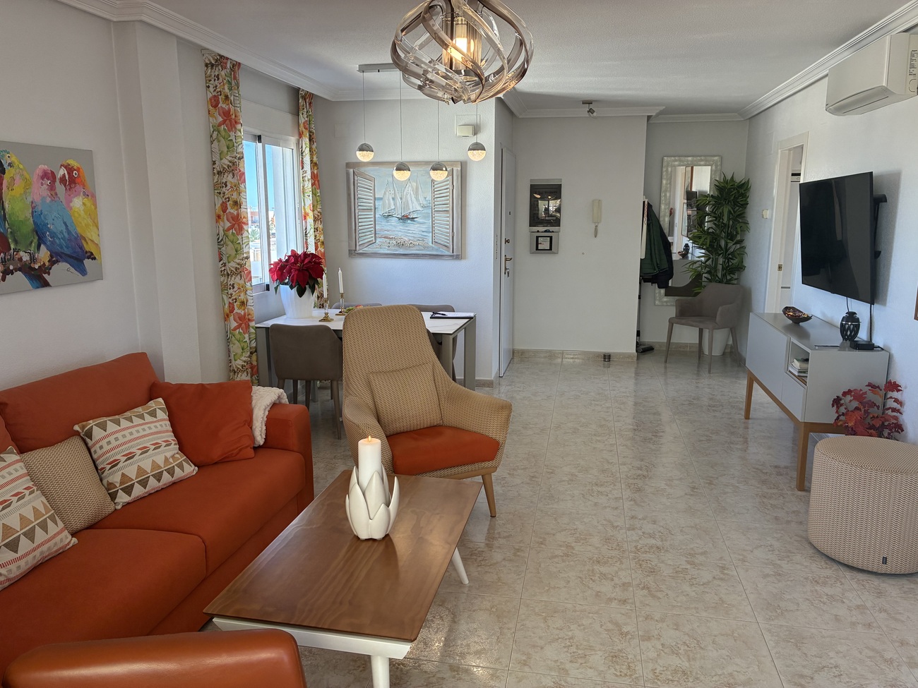 Bedroom in apartment for sale in Orihuela Costa