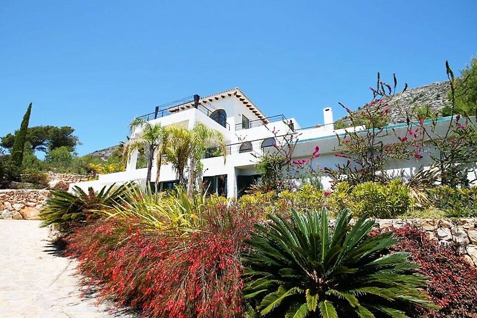 Living room in villa for sale in Altea